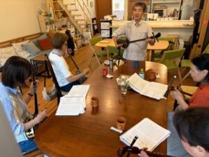 三線教室の様子