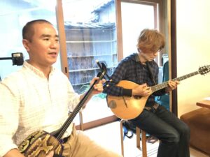 町屋カフェさわさわカフェライブ 赤澤淳氏との演奏